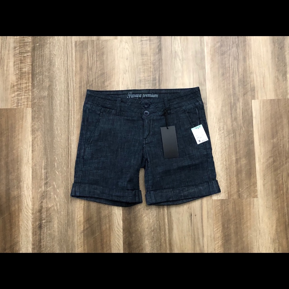 Papaya dressy Bermuda shorts M * NWT